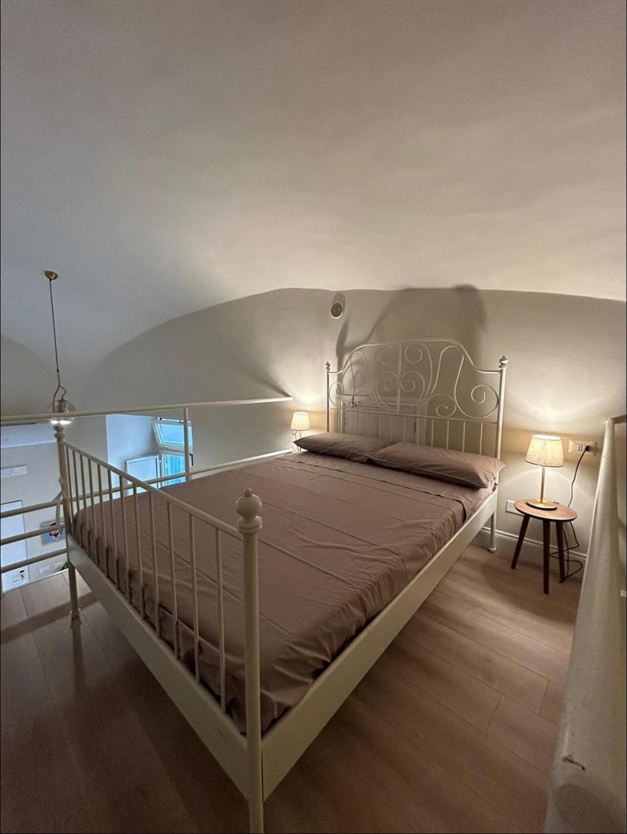 Casa Diva A 5 Passi Dal Museo Archeologico Lägenhet Neapel Exteriör bild